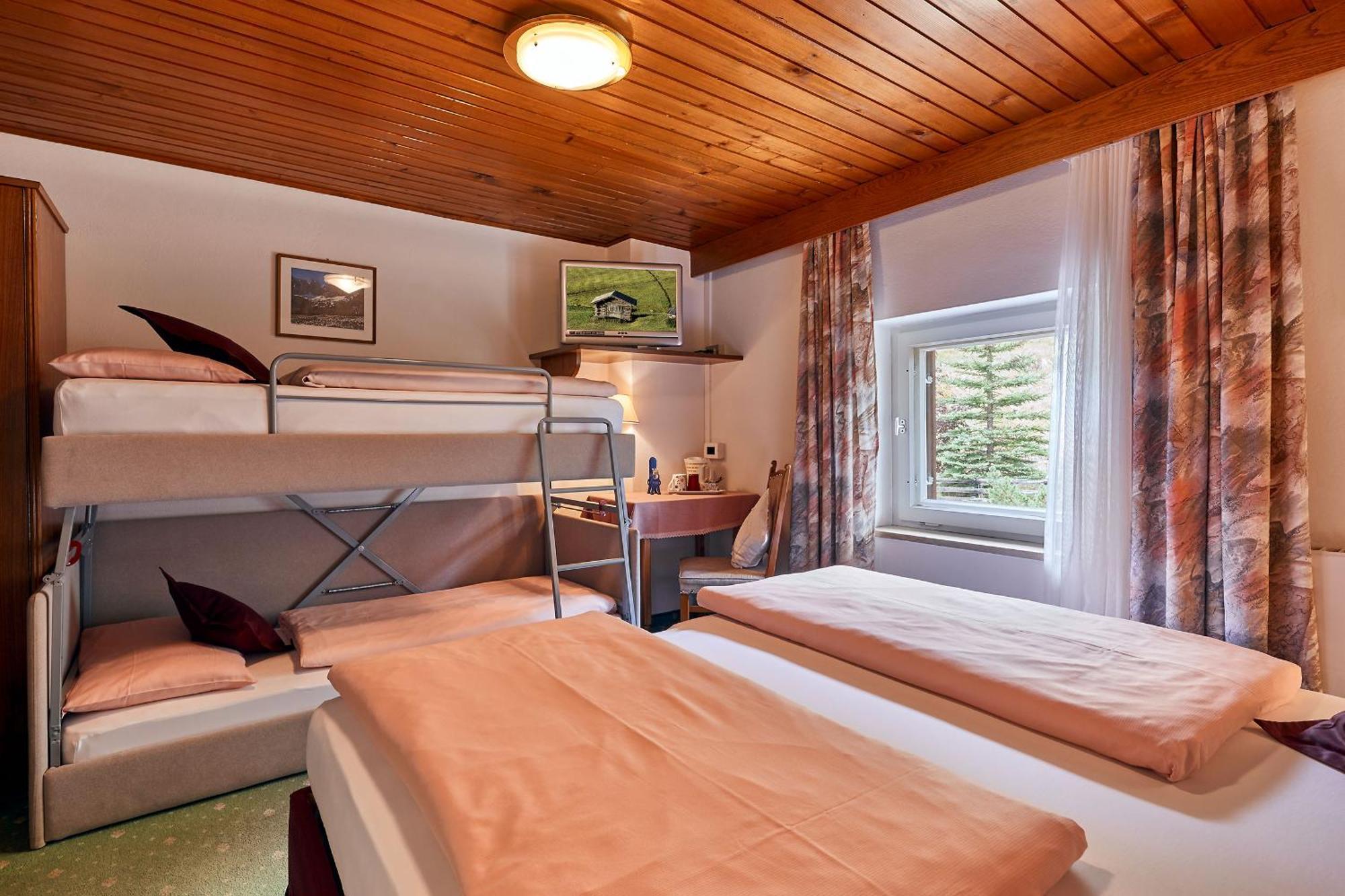 Hotel Maria Corvara In Badia Dış mekan fotoğraf